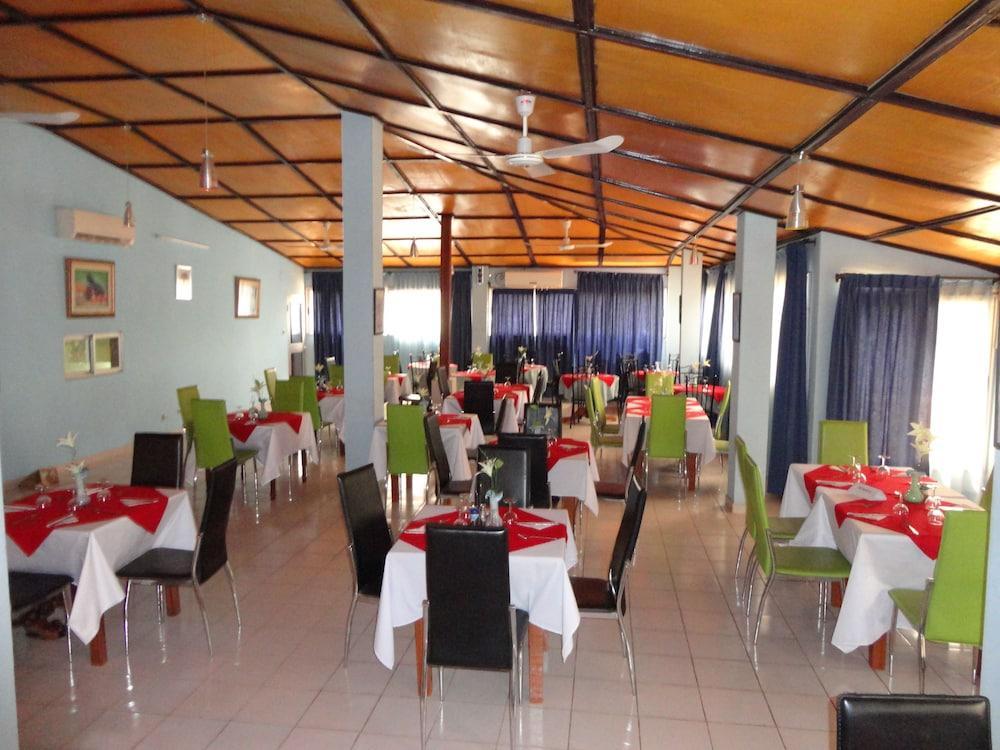 Homeland Hotel Νιαμέυ Εξωτερικό φωτογραφία